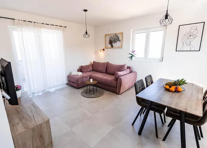 Rising Sun, Апартаменты