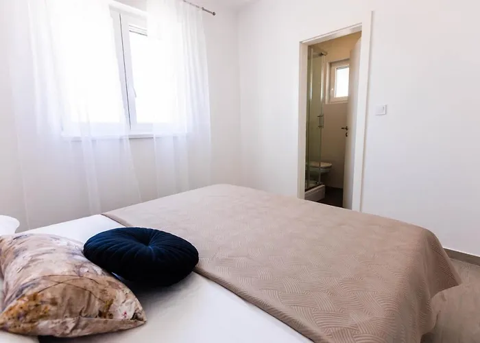 Rising Sun, Ražanac