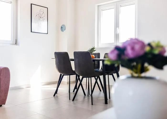 아파트 Rising Sun, Ražanac